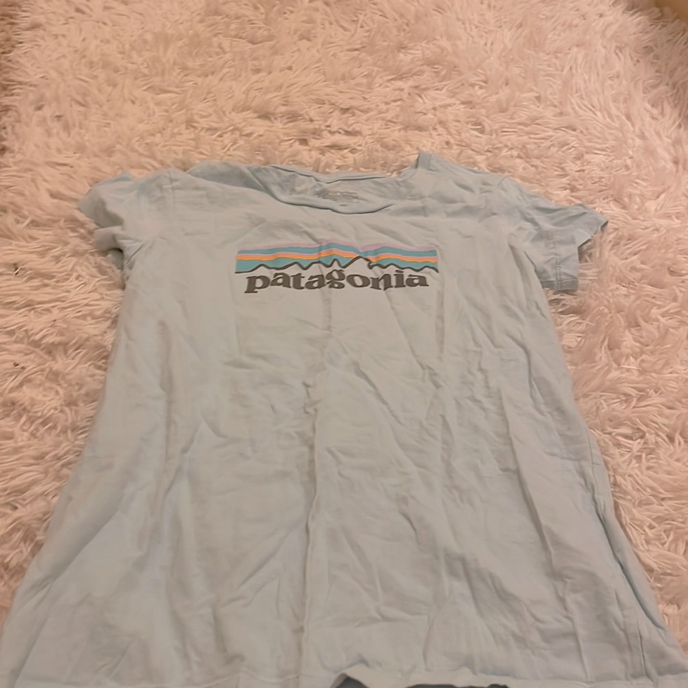 Cute patagonia tee